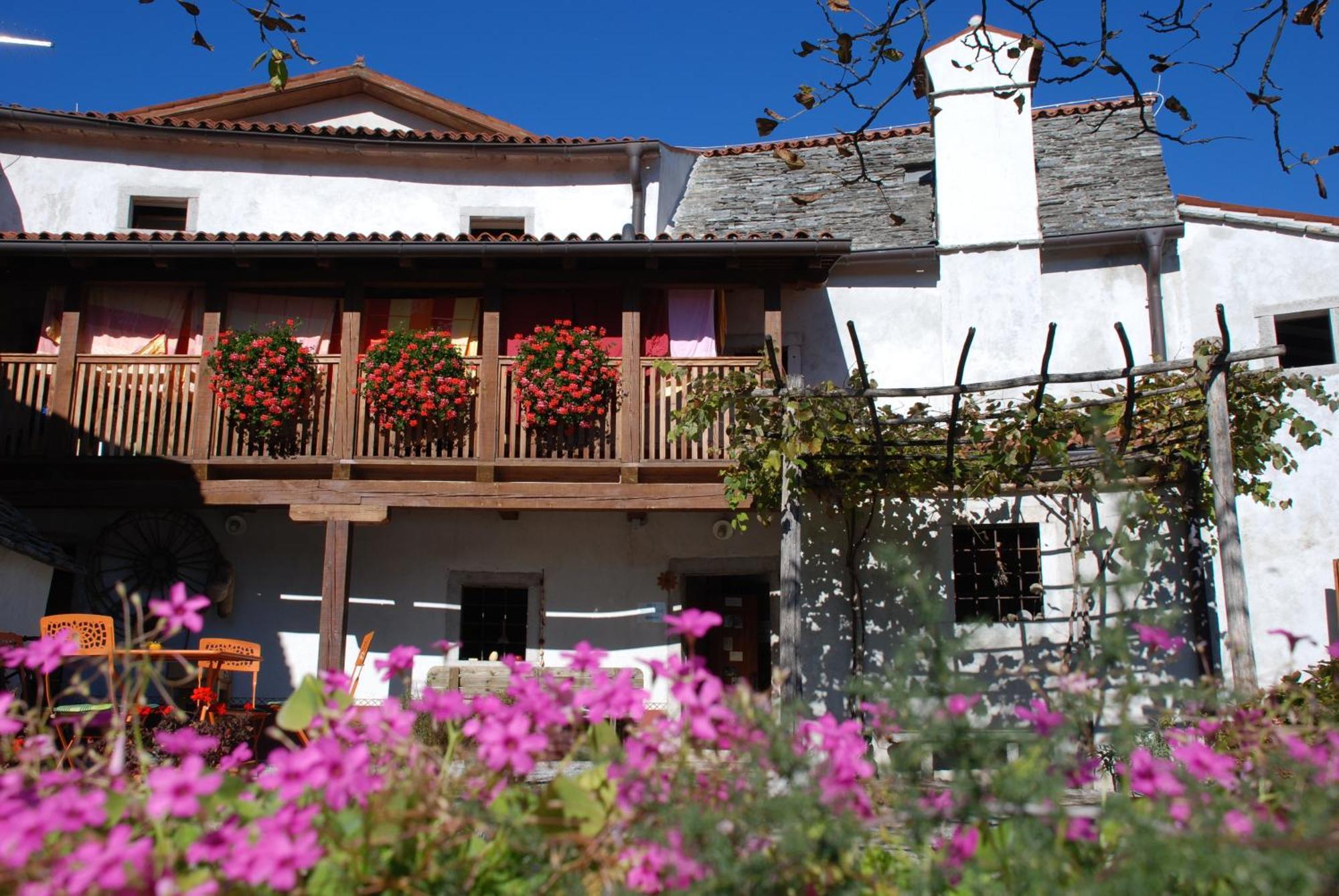 Pliskovica Youth Hostel Ngoại thất bức ảnh